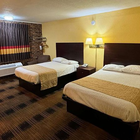 Travelodge By Wyndham Airport Platte City מראה חיצוני תמונה