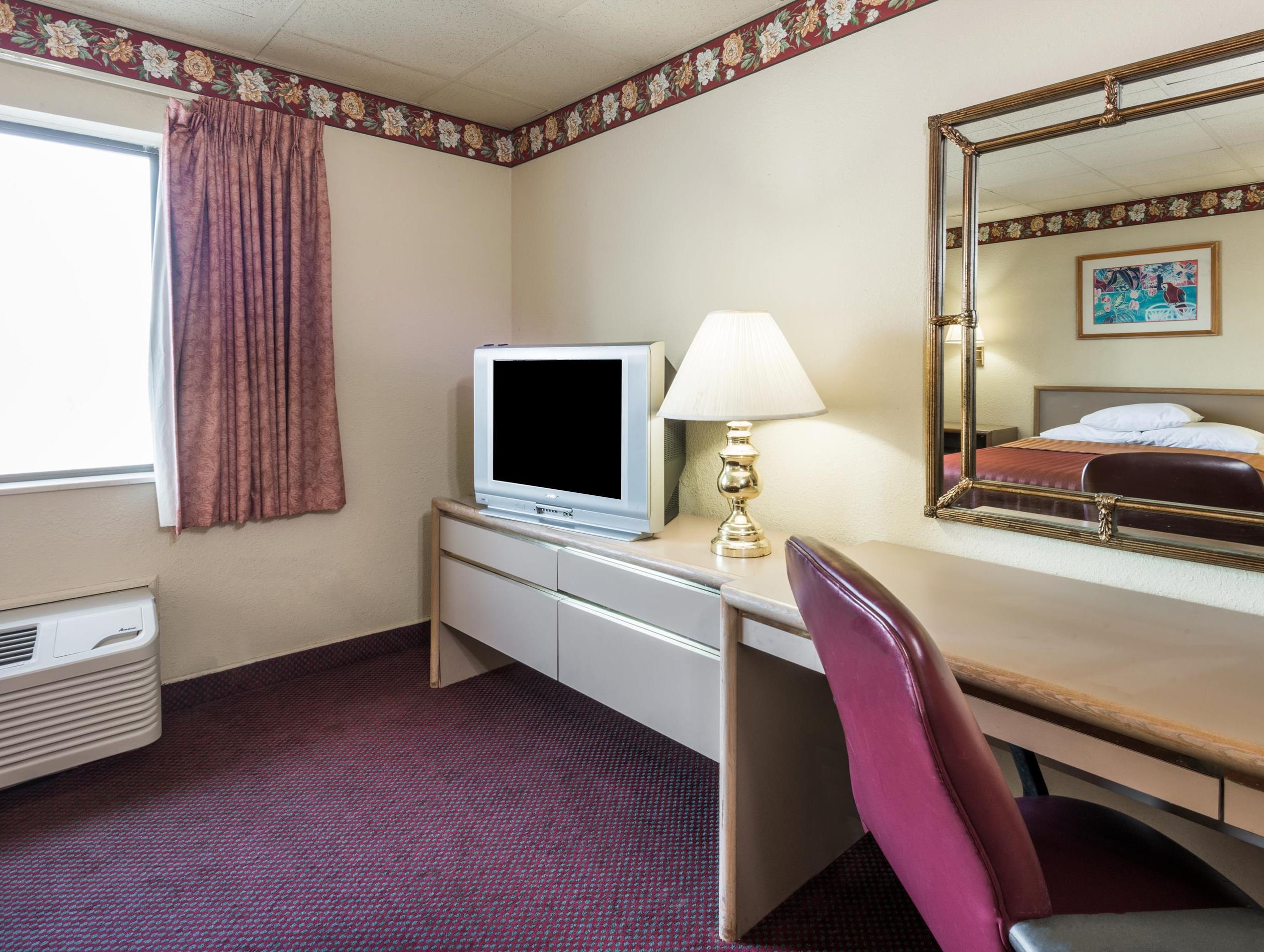 Travelodge By Wyndham Airport Platte City מראה חיצוני תמונה